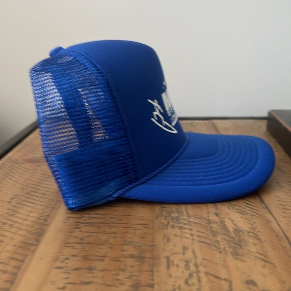 Maui Wave Riders Mesh Back Trucker Hat - NWOT - Picture 3 of 6